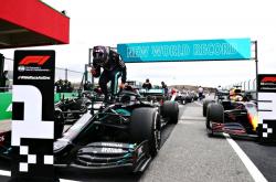 爱游戏中国-哈斯车队翻盘雷诺车队，汉密尔顿状态火热的简单介绍