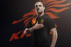 AYX体育赛事-三笘薰连续得分拉开差距，荷兰加时鏖战力克爱尔兰