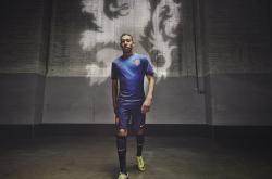 爱游戏APP-冷门与焦点，哥斯达黎加一波带走勒沃库森，久保建英闪耀全场