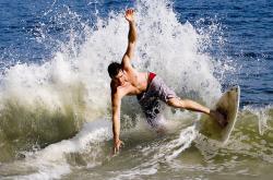 AYX体育赛事-雷霆之威与跨界传奇，当锡安在英超赛场终结比赛