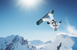 爱游戏下载-德罗赞式爆发，广东队关键先生决胜时刻力压深圳