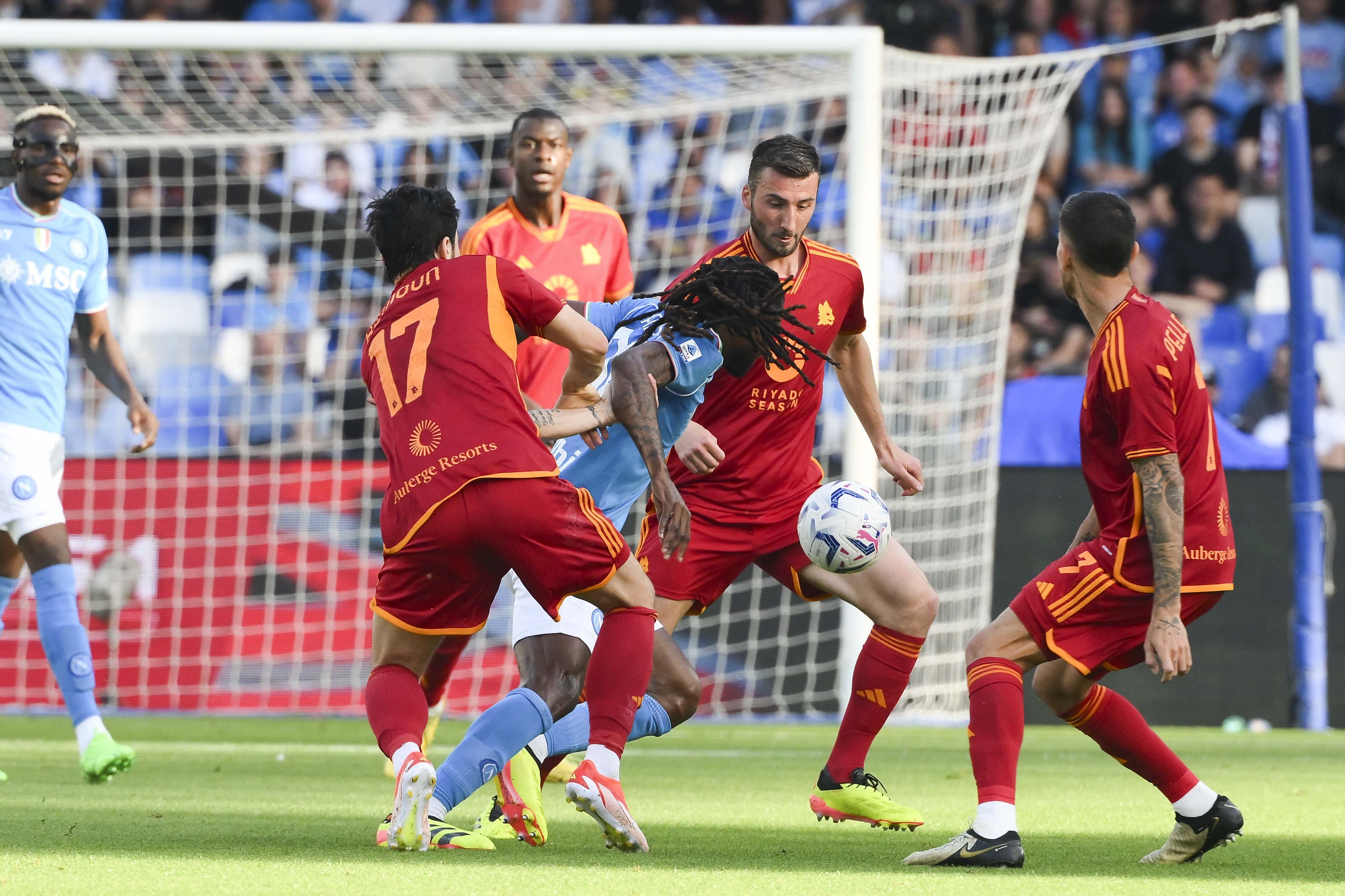 荷兰迎战意大利,实力碰撞将掀起风暴的简单介绍 荷兰迎战意大利,实力碰撞将掀起风暴的简单介绍