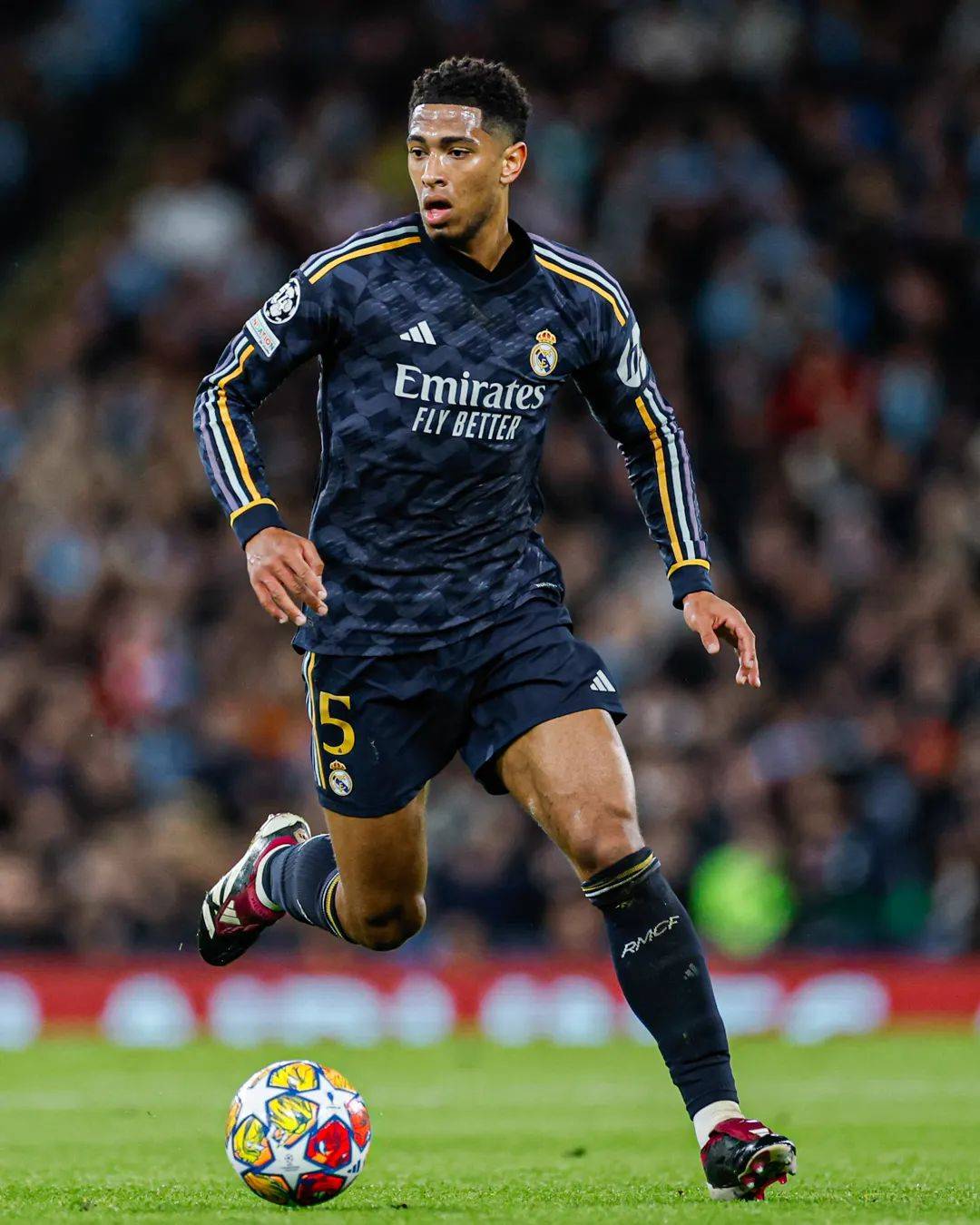 曼城大胜拜仁,逆袭晋级欧冠半决赛! 曼城大胜拜仁,逆袭晋级欧冠半决赛!