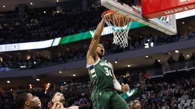 火箭击败雄鹿,保罗表现超水平 火箭击败雄鹿,保罗表现超水平