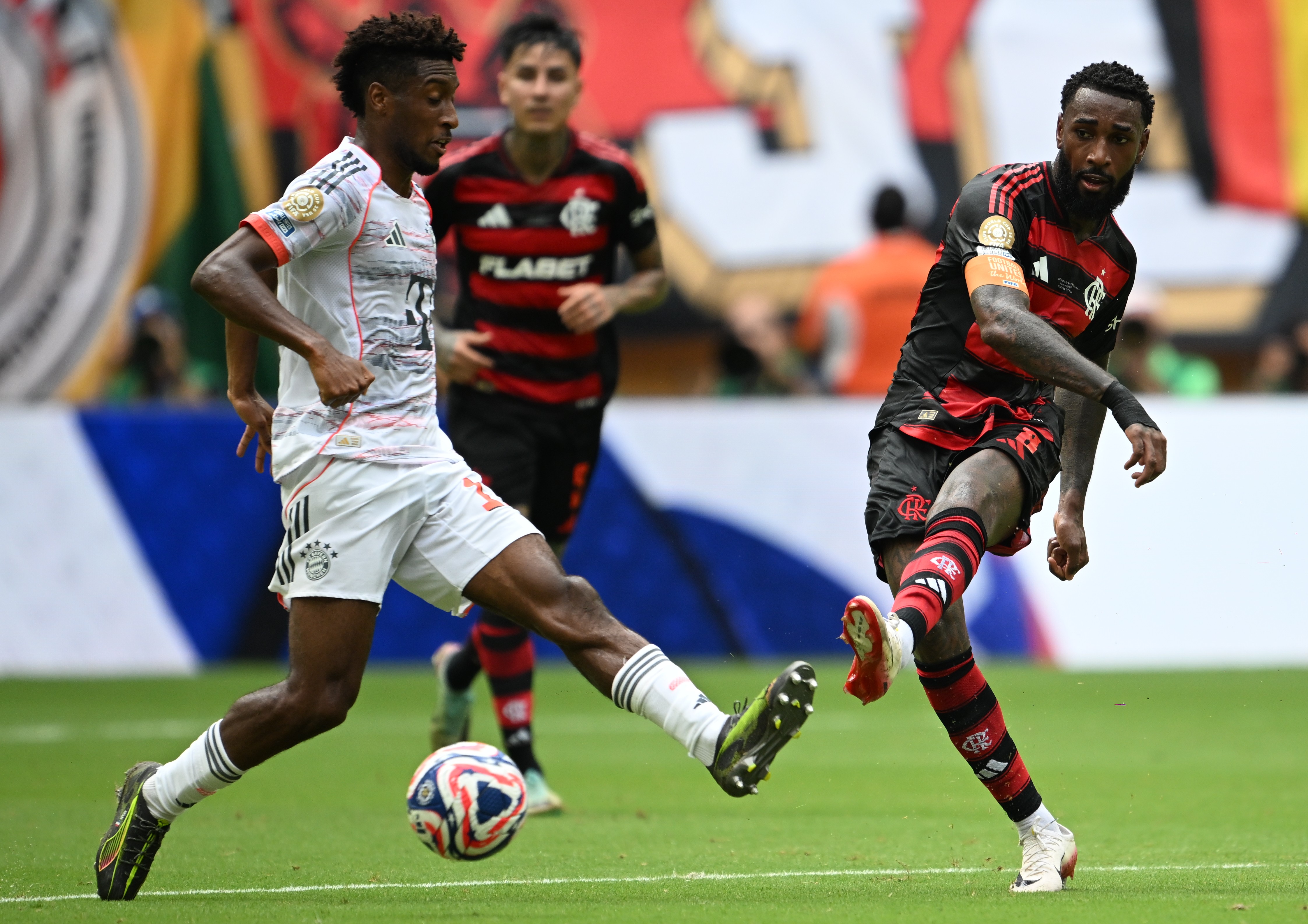 包含拜仁慕尼黑豪胜对手,晋级强赛的词条 包含拜仁慕尼黑豪胜对手,晋级强赛的词条