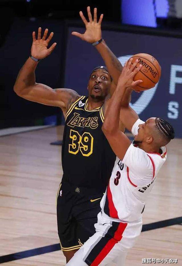 关于开拓者主场告捷，球队士气大振的信息