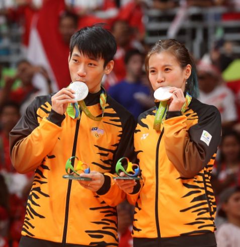 包含马来西亚队绝杀印度队,黄鸭组合刷新纪录的词条 包含马来西亚队绝杀印度队,黄鸭组合刷新纪录的词条