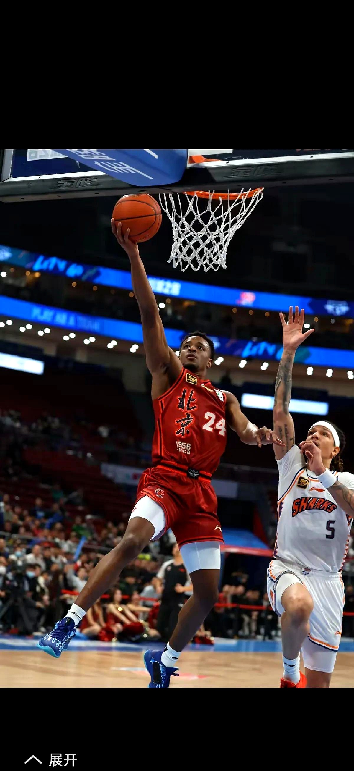 青岛队碾压太阳，范弗利特高光表现的简单介绍