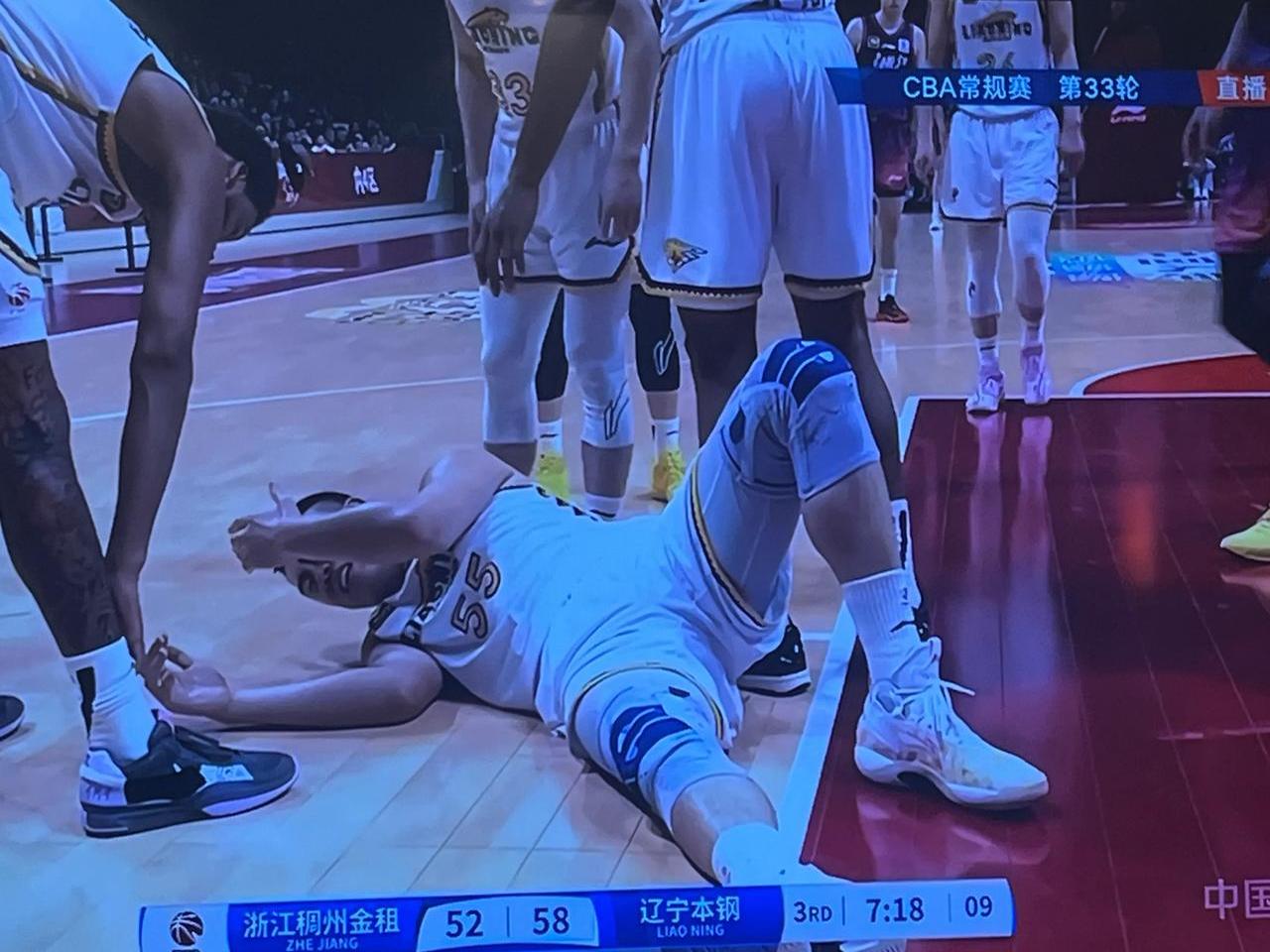 河北男篮惨败广东,球队整体失误 河北男篮惨败广东,球队整体失误