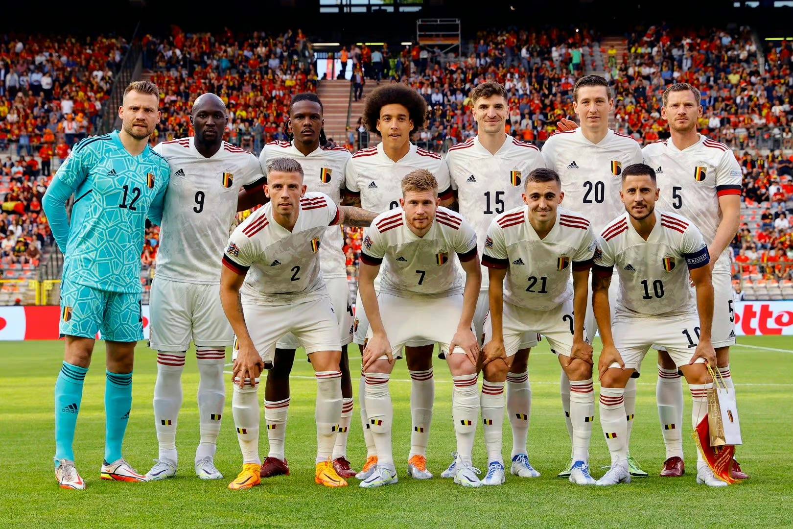 印度队轻取丹麦队，黄鸭组合惊艳四座的简单介绍