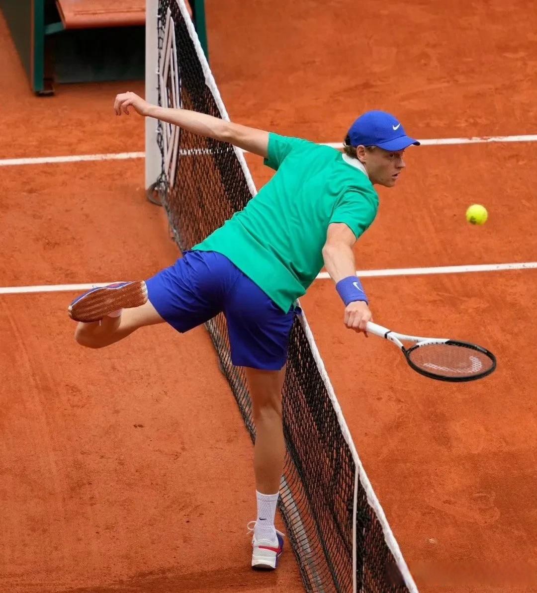 包含世界网球队逆转澳大利亚网球队,费德勒完成帽子戏法的词条 包含世界网球队逆转澳大利亚网球队,费德勒完成帽子戏法的词条