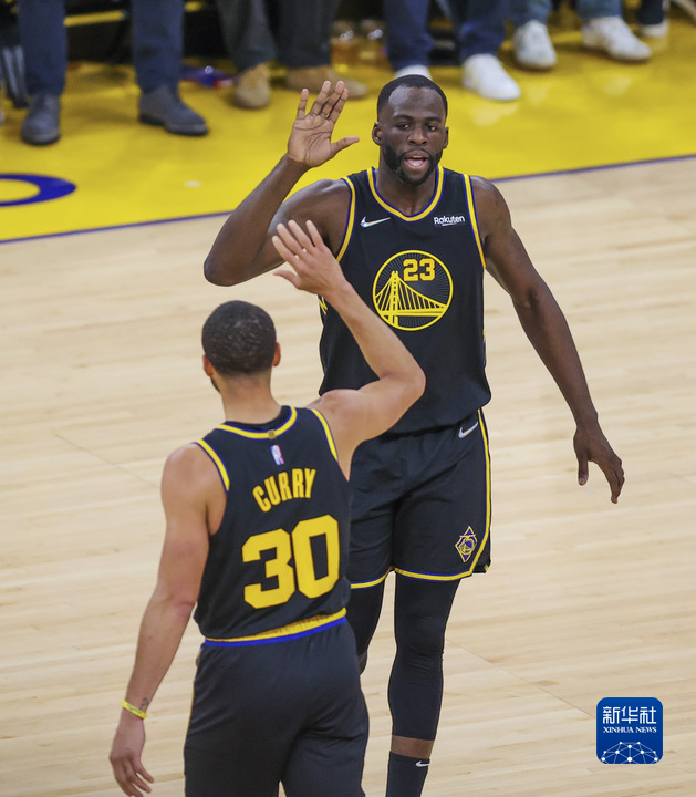 包含雄鹿B队险胜凯尔特人，米尔萨普爆发神勇的词条