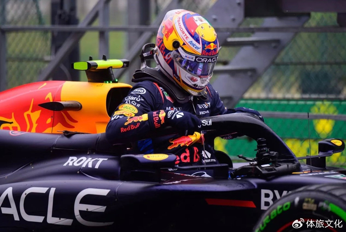 关于迈凯伦碾压红牛车队,佩雷兹关键制胜的信息 关于迈凯伦碾压红牛车队,佩雷兹关键制胜的信息