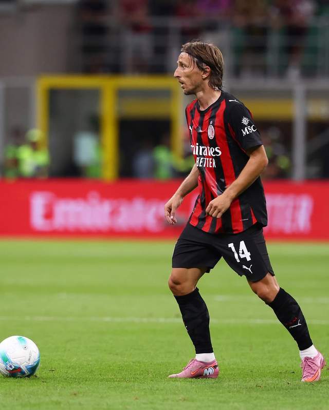 关于勒沃库森逆转哥伦比亚，莫德里奇高光表现的信息