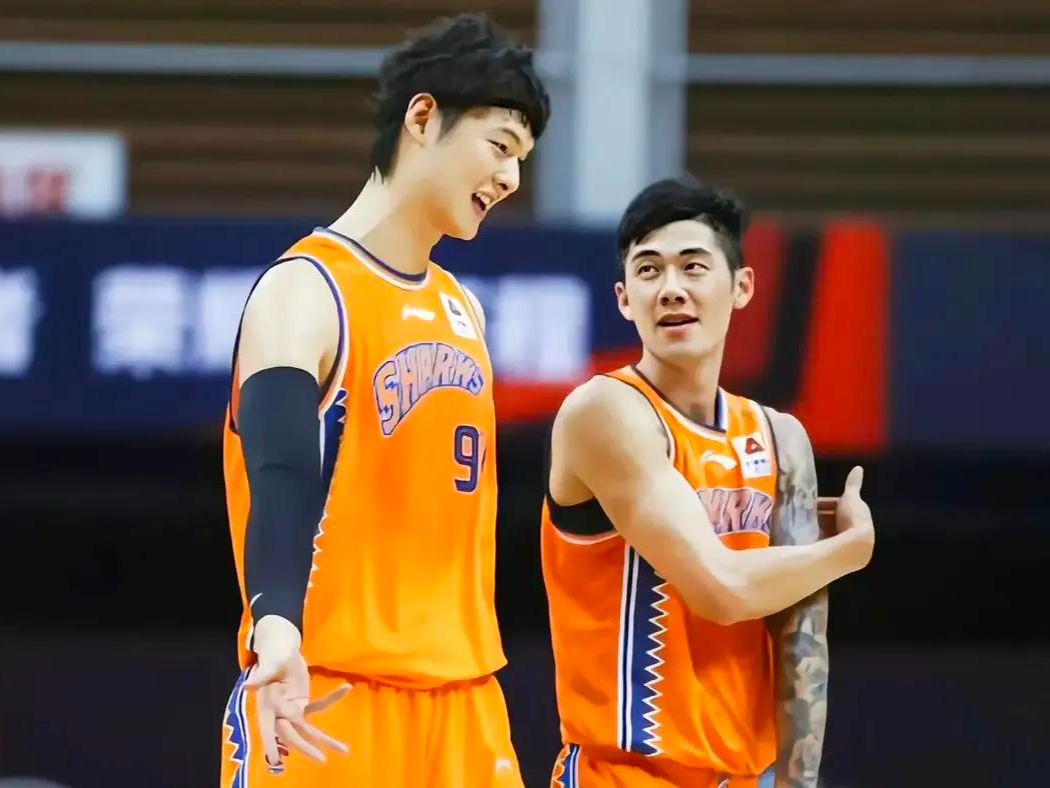 江苏队绝杀上海队，王哲林关键制胜