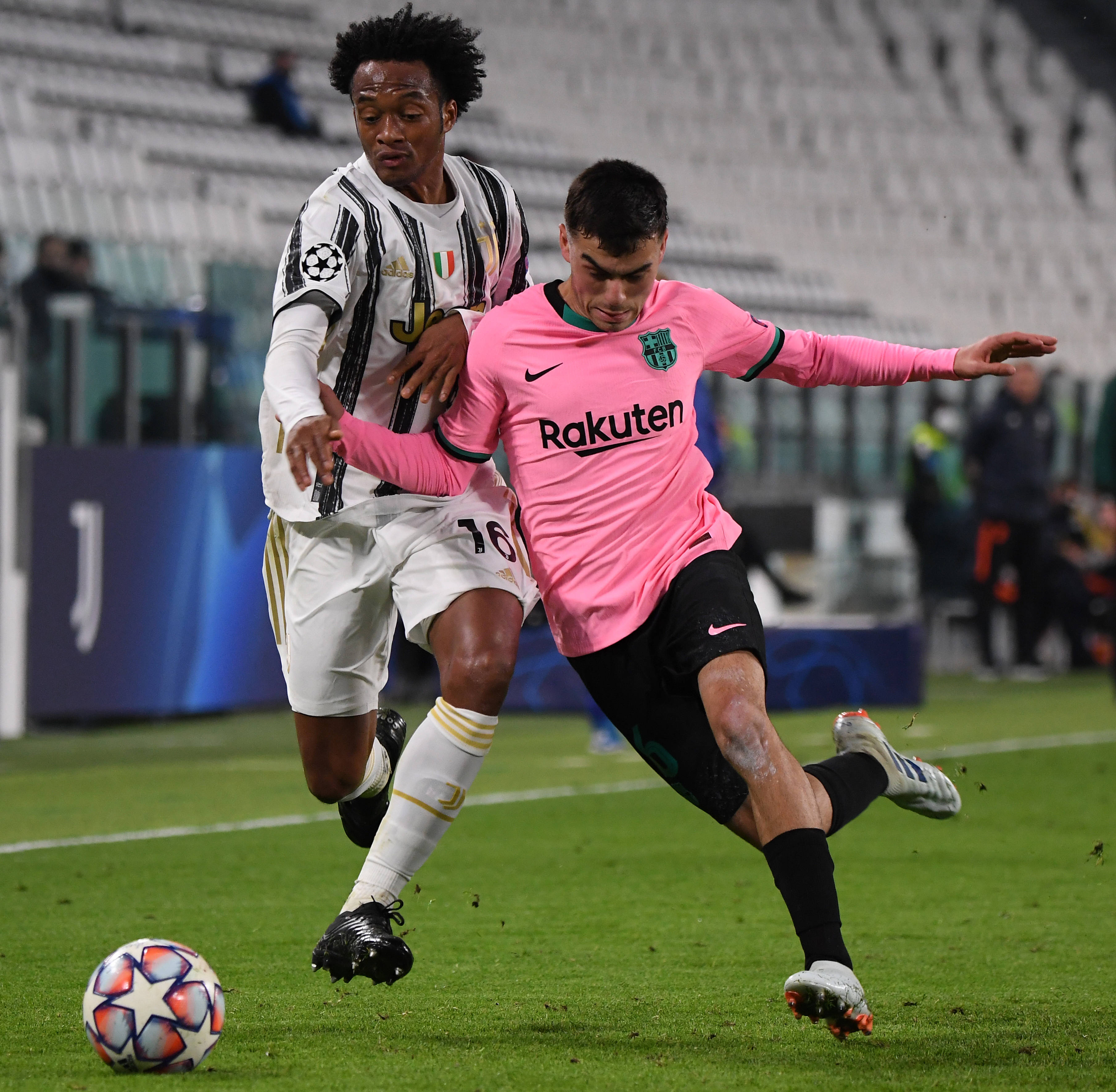 波兰横扫尤文，佩德里统治全场的简单介绍