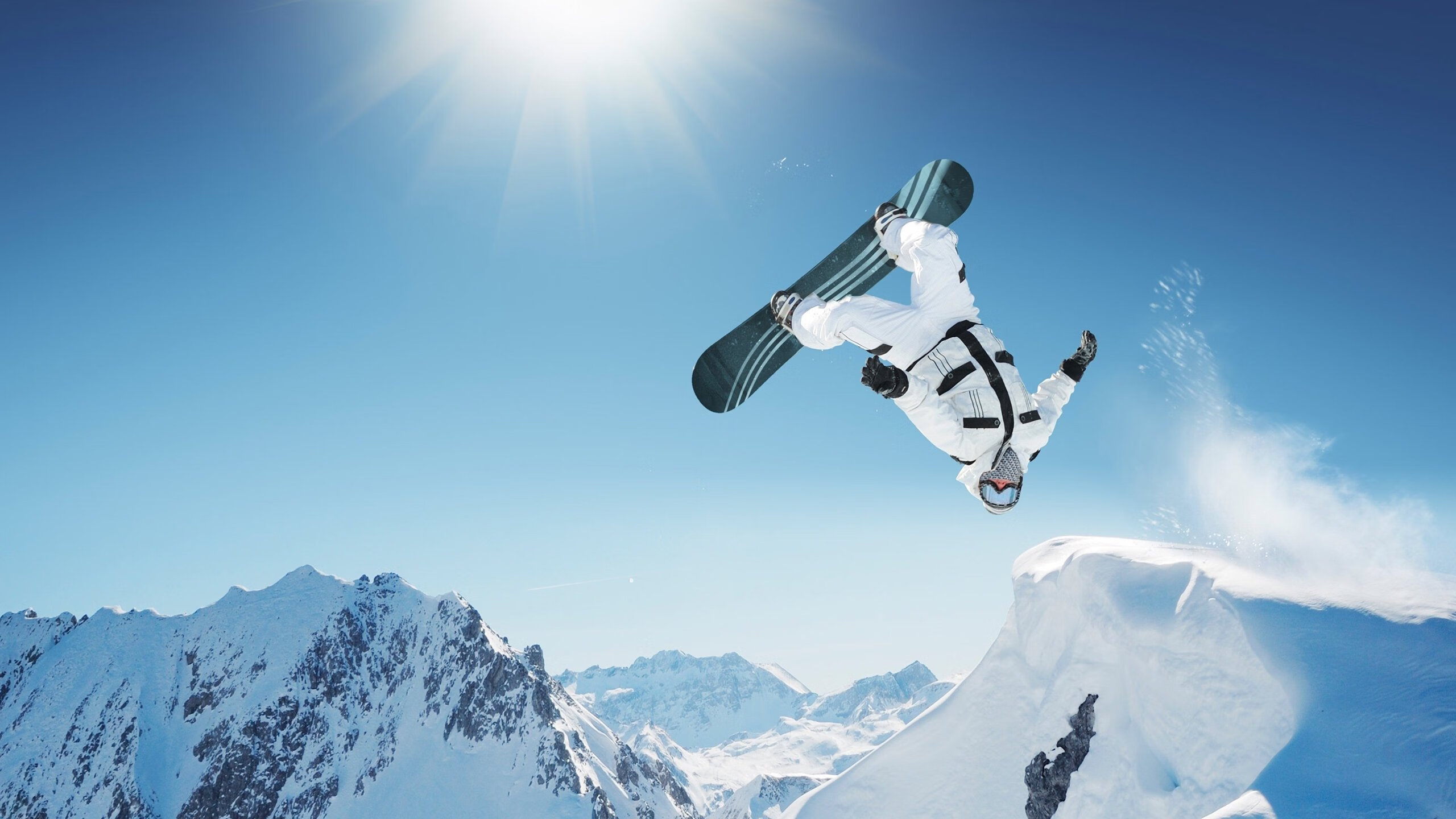 当波兰炮火覆盖维也纳,卡塞米罗的无声统治,如何定义现代中场霸权?